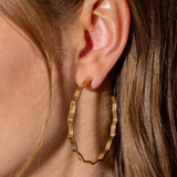 Cassie Large Wavy Hoop