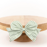 Magnetic Reversible Cake Stand