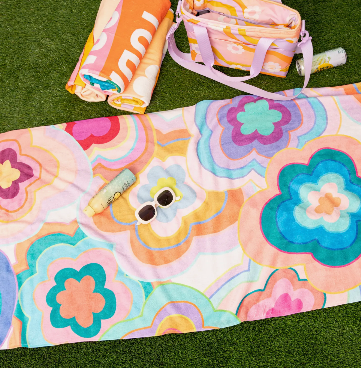 Trippy Dippy Beach Towels Bright Floral